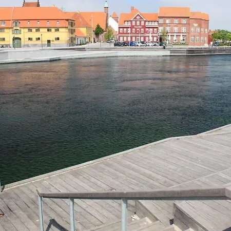 Appartement Penthouselejlighed Med Havneudsigt